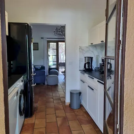 Le Castillon A 10 Apartment